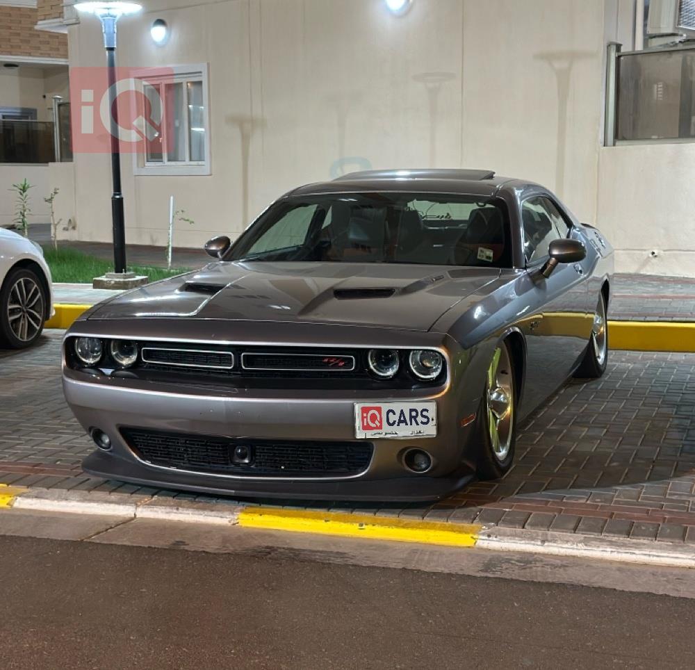 Dodge Challenger